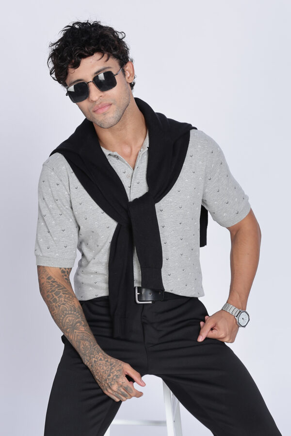 REGULAR FIT GREY PRINTED POLO - Image 2